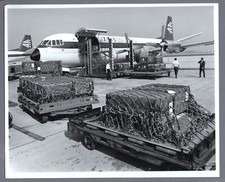 BRITISH EUROPEAN AIRWAYS CARGO VICKERS VANGUARD MERCHANTMAN ORIGINAL BEA PHOTO 1