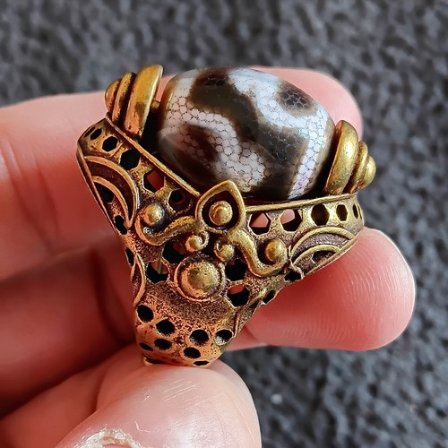 Tibetan agate pre 1800s - agate,