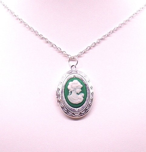Silver colour photo locket - 1x,