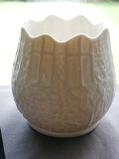 Boxed Belleek China  TEMPLEMORE ABBEY  Planter Vase - Ex Cond - Stamped