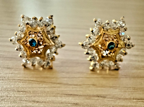 22ct gold stud earrings - 22ct,