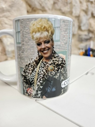 Bet lynch gilroy mug - mug, cup