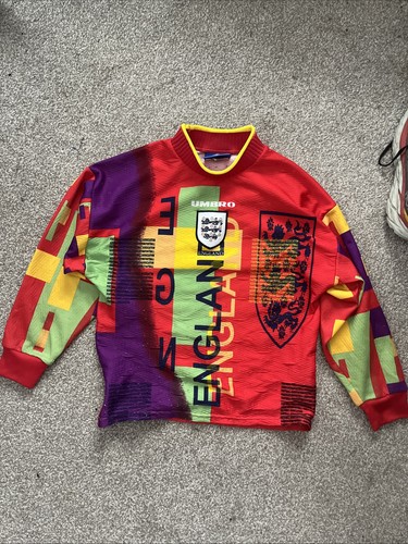 England red goalkeeper shirt - red,