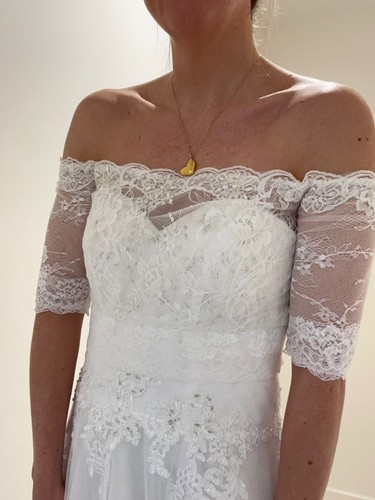 Ivory lace off - lace, shoulder