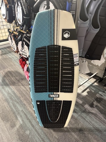 Liquid force twinzer - force, 4’2