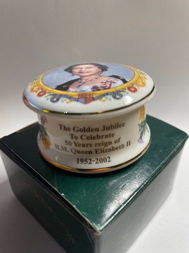 Queen elizabeth golden - queen,