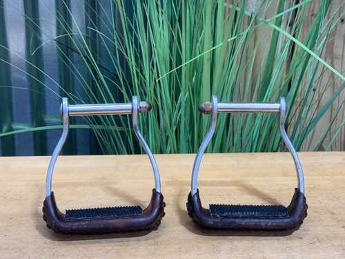 Aluminum western saddle - aluminum,