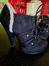 Ladies Shoes Black UK Size 4