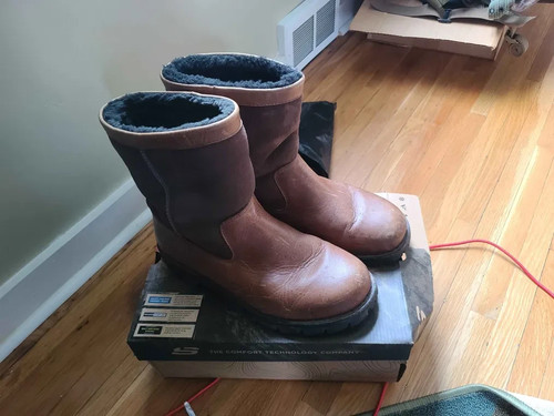 Uggs beacon boots model 5485 - boots,,