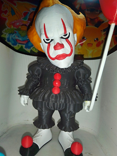 Pennywise clown figure - clown,