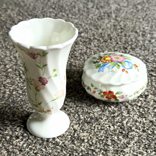 Wedgwood ribbon cascade bone - cascade,