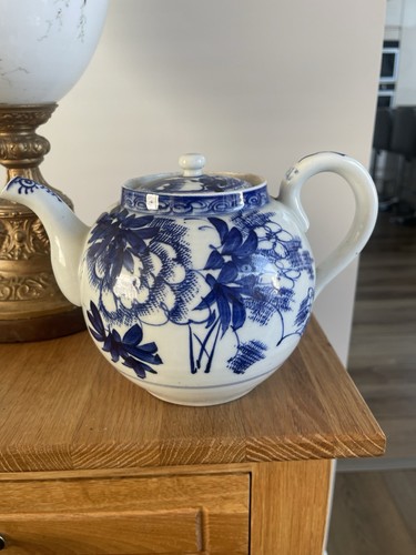 Vintage hand painted - hand,