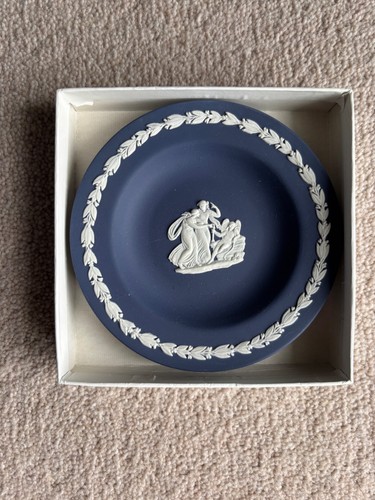 Wedgwood jasperware royal - jasperware, blue