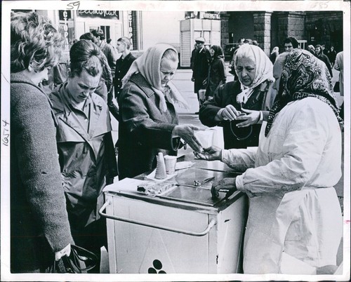 1983 russians ice cream - 1983,