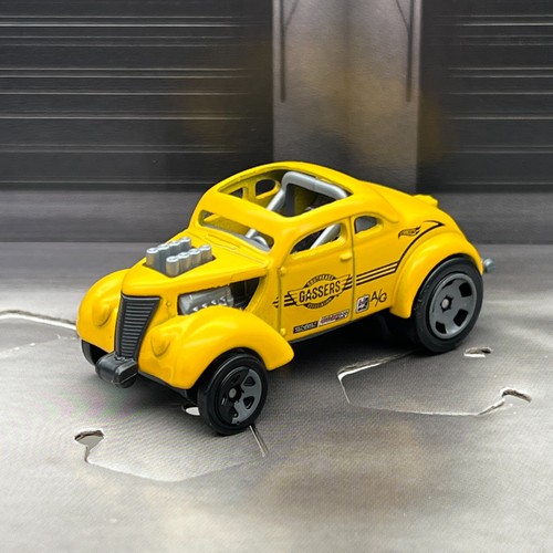 Hot wheels pass gasser - hot,