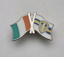 LEEDS UNITED IRISH FLAG BADGE