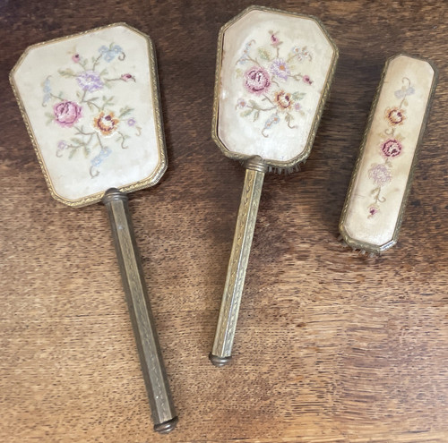 Vintage material floral vanity - vintage,