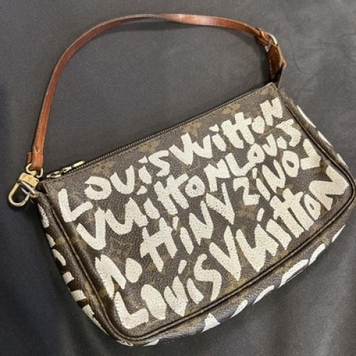 Louis vuitton monogram - louis,