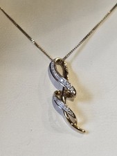 9k 9ct yellow gold and diamonds pendant and chain Leslie Davis