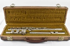 Yamaha YFL-24N Concert Flute In Carry Case Intermediate Student Nickel Plated