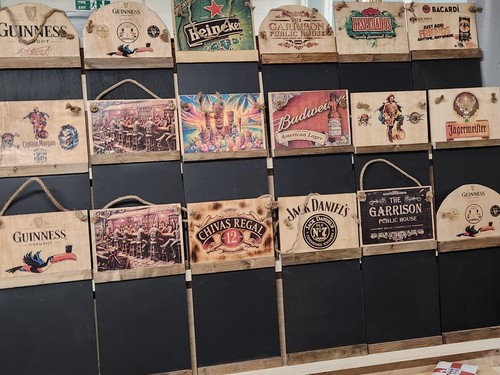 Home bar wall - hanging, chalk