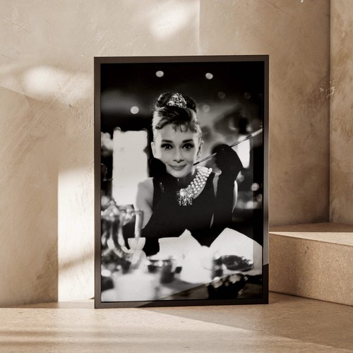 Audrey hepburn black white - black,