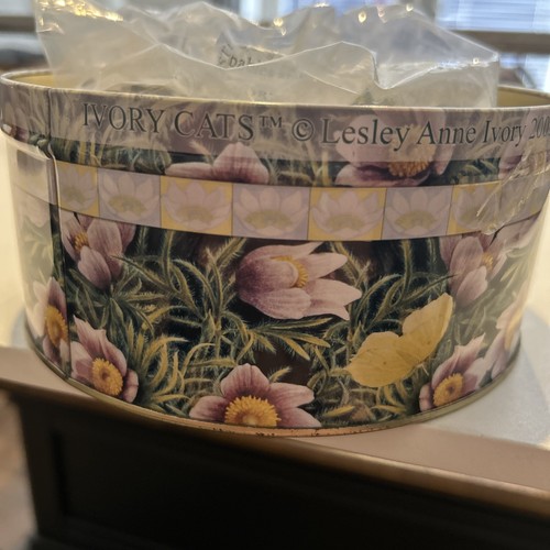 Vintage lesley anne - lesley,