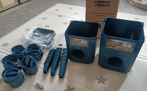 Chicken feeder kit - chicken,