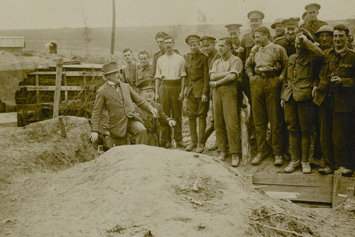 Lloyd george chats photo - mr,