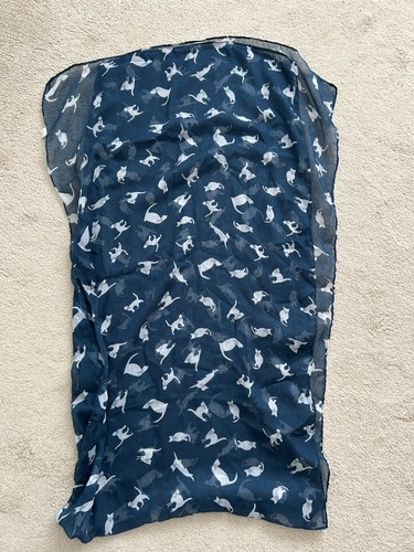 Cat design scarf green - design,