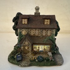 Wiltshire Pastry Shop 79988
