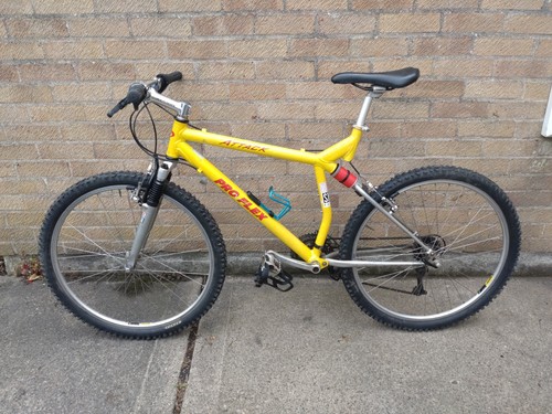 Refurbed 1996 proflex attack - refurbed,