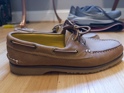 Quoddy boat shoe - vg,, 9