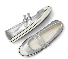 Womens  Size 3 Chuck Taylor