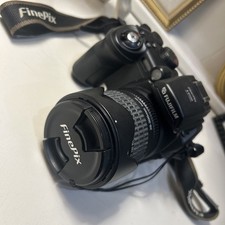 Fujifilm FinePix S9500 Digital Camera Bridge Black, 28-300mm Lens Excellent Cond