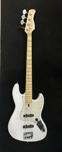 Sire marcus miller - marcus,