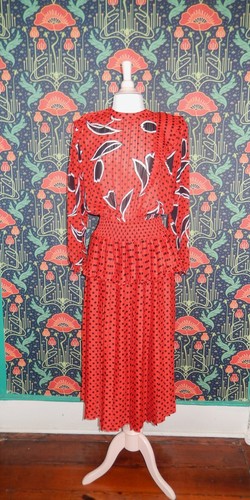 Vintage s red - 80's, black