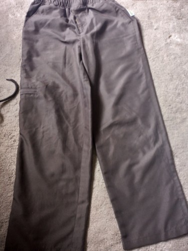 Brownie uniform size - , 32in