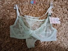 BNWT - WOMENS MINT GREEN LACEY