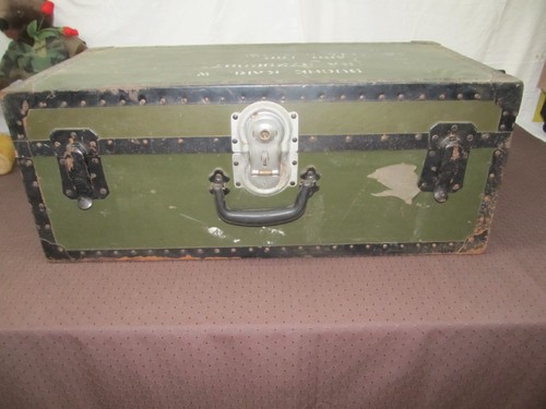 Wwii army footlocker trunk - army,