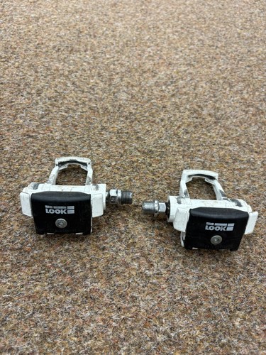 Vintage look pedals white - look,