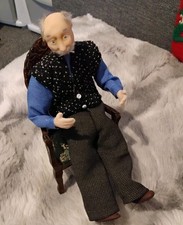 Dolls House 1:12 "Smoking"