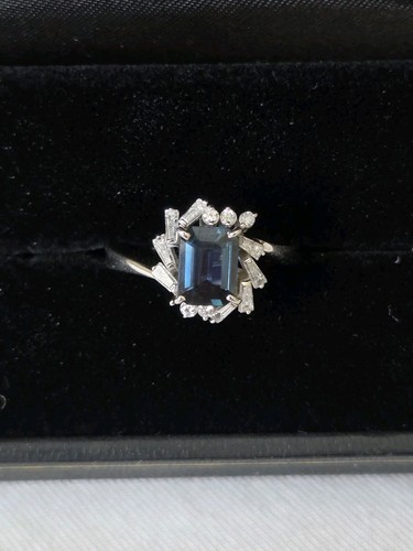 Platinum sapphire and - platinum, diamond