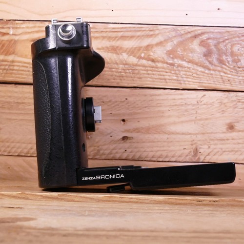 Used bronica etr - etr, grip