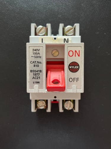 Wylex 810 100a double - 810, pole