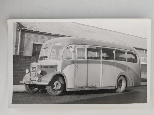 Vintage bus coach - coach, butlers