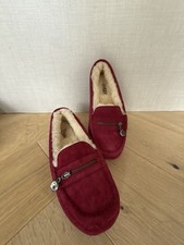 UGG Dakota Women's Sheepskin