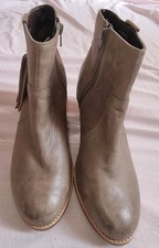 TU Women's Brown real Leather Comfort  Sole Boots  Size 6.