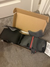 Black Carbon, Suede Car