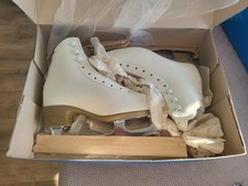 Risport RF4 White Ice Skates